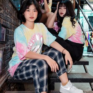 Mẫu áo lớp tie dye đẹp 10