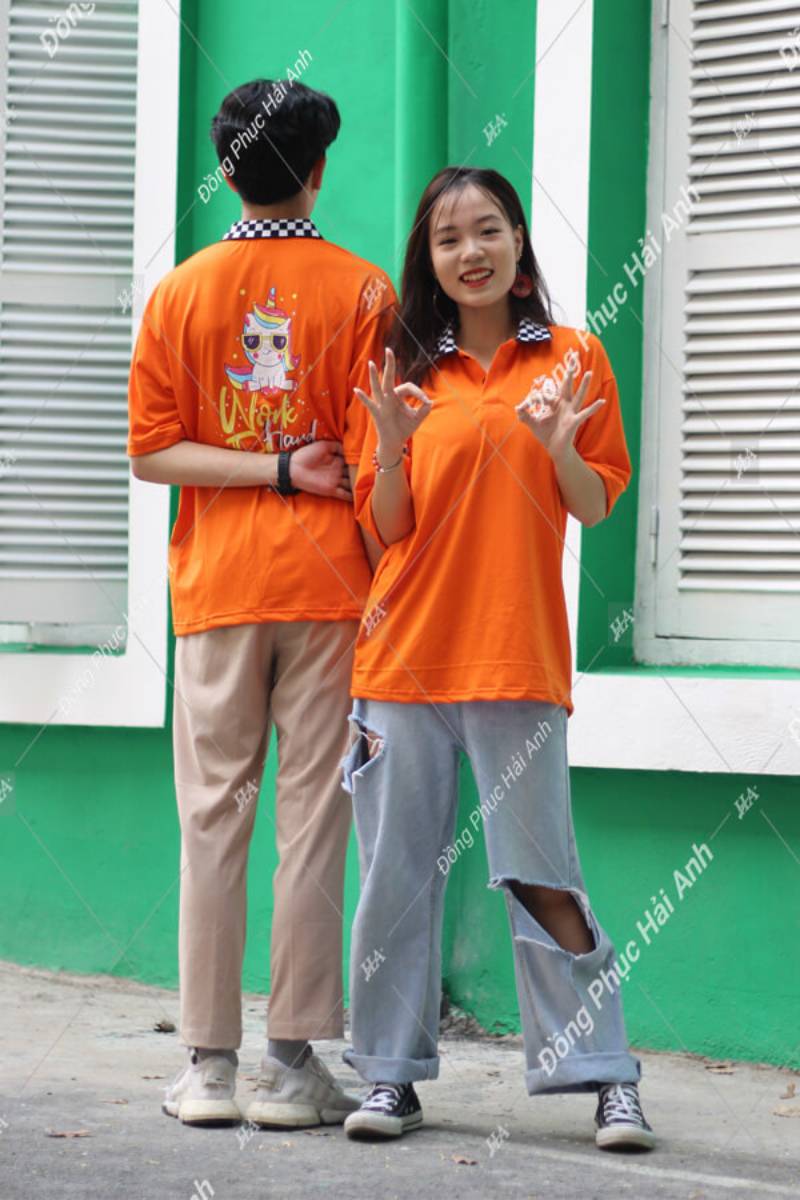 Trẻ trung, lịch sự với mẫu áo lớp màu cam cổ bẻ