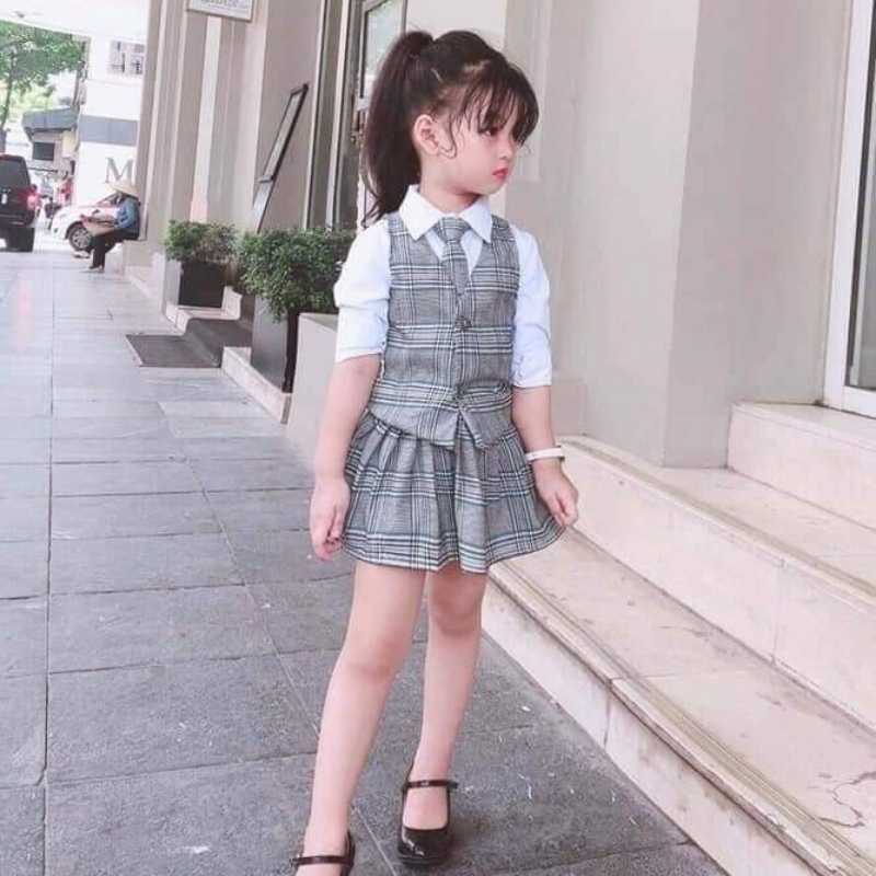mẫu đồng phục tiểu học bé gái sọc xám