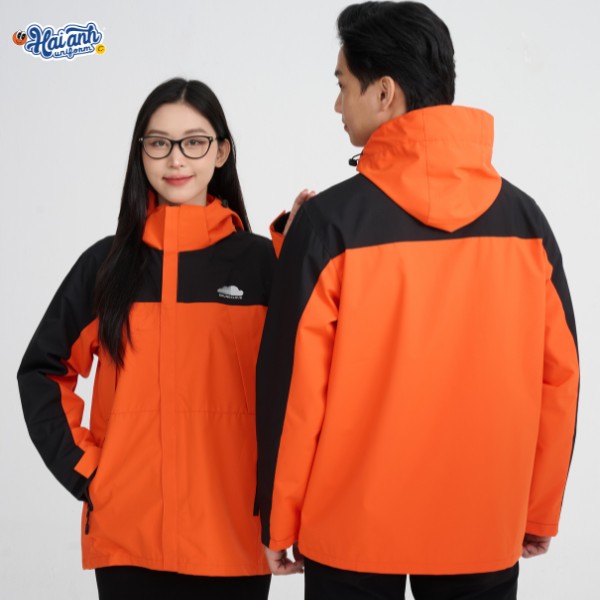 Mẫu áo khoác cam phối ống tay màu đen đồng phục
