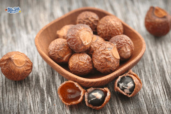 Giặt đồ bằng quả bồ hòn là cách giữ quần áo bền màu