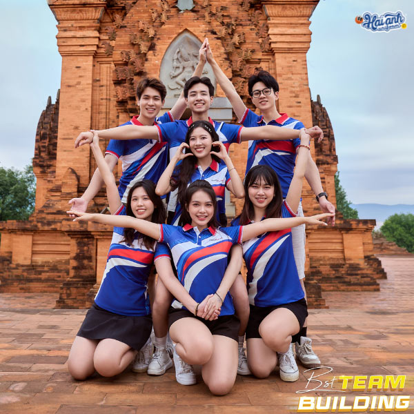 Áo đồng phục teambuilding chất liệu thoáng mát, thiết kế màu sắc sặc sỡ