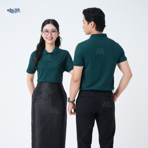 Mẫu áo polo trơn dễ dàng kết hợp nhiều phụ kiện khác