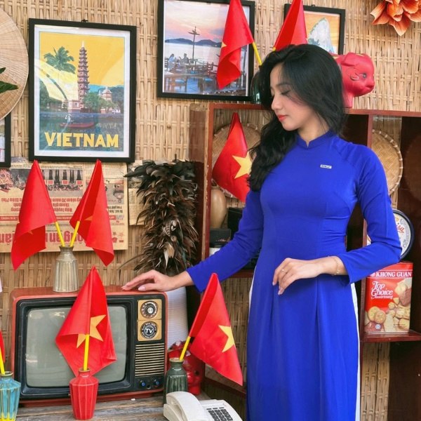 Mẫu áo dài đồng phục nhân viên ngân hàng Bản Việt hiện tại