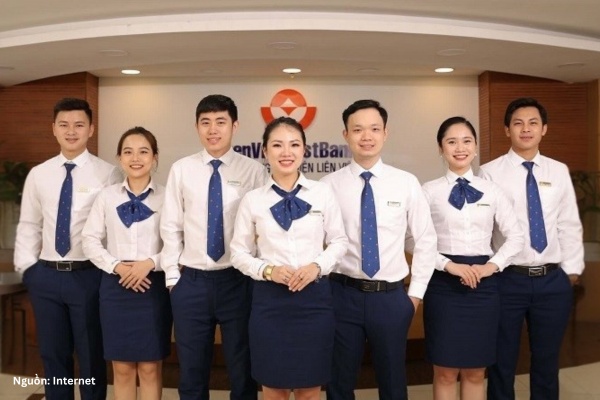 Mẫu áo sơ mi đồng phục ngân hàng LPBank cũ