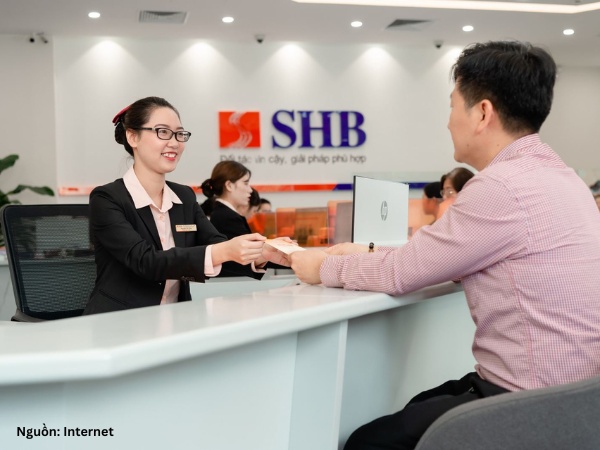 Mẫu vest đồng phục nhân viên ngân hàng SHB thanh lịch, sang trọng