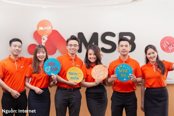 Mẫu áo polo đồng phục ngân hàng MSB hiện tại