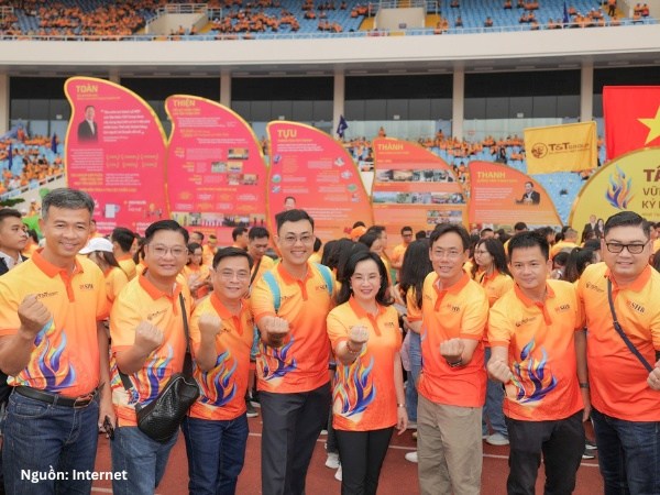 Mẫu áo thun đồng phục của ngân hàng SHB dành cho dịp teambuilding