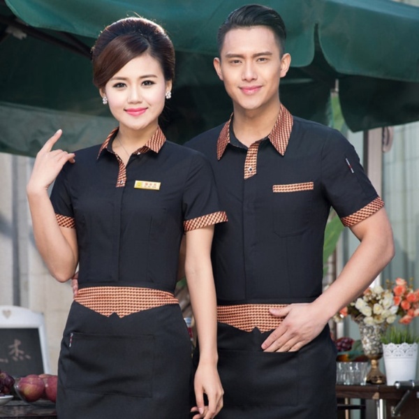 Áo sơ mi màu đen dành cho nhân viên quán nướng phối cổ ấn tượng
