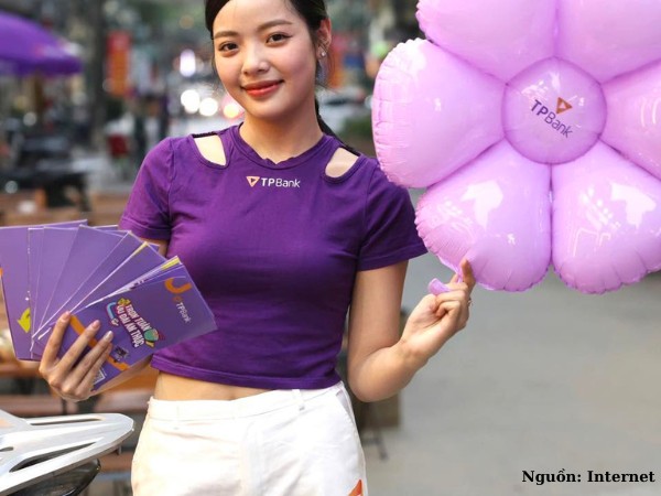 Áo thun và quần sự kiện đồng phục của TPBank dành cho nữ