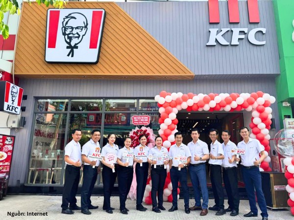 Mẫu áo sơ mi dành cho cấp quản lý của KFC