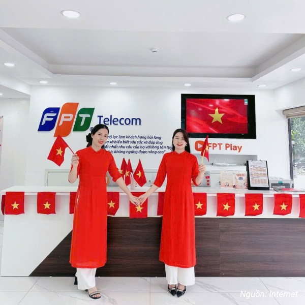 Đồng phục áo dài truyền thống trong những ngày lễ Tết