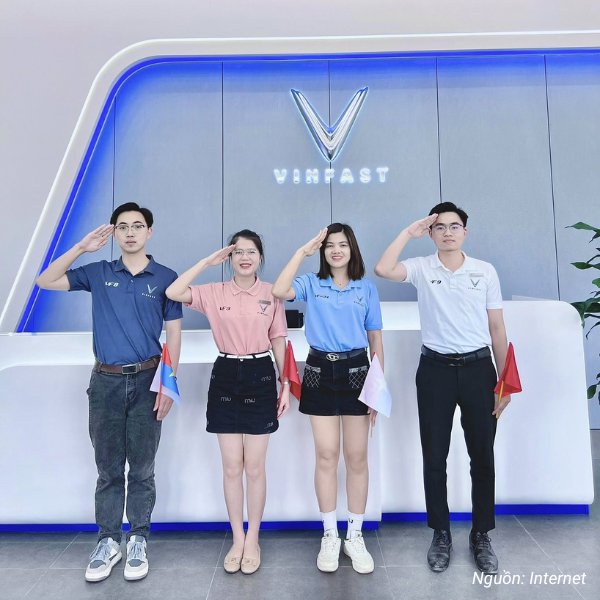 Đồng phục polo có 4 màu sắc phong phú