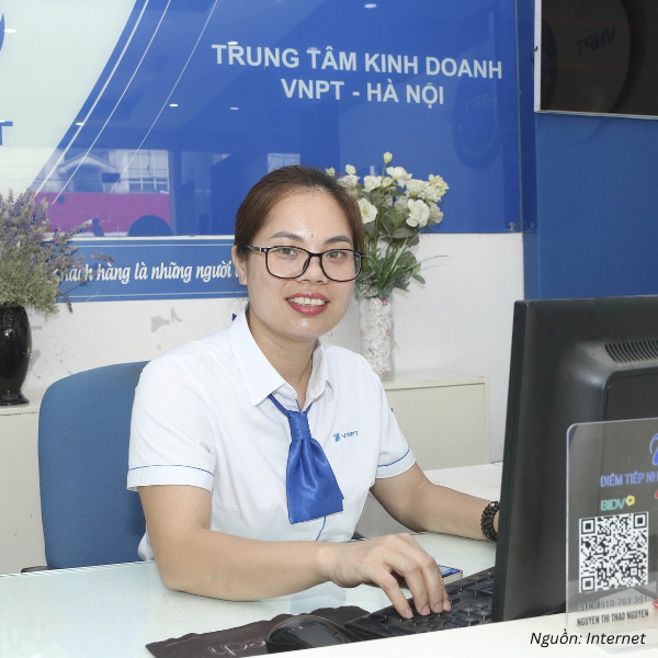Áo sơ mi đồng phục VNPT cho nhân viên văn phòng