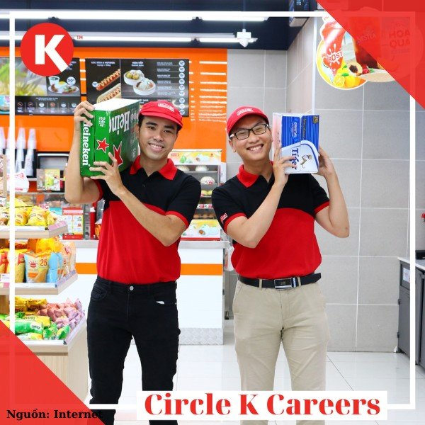 Đồng phục Circle K hoàn thiện với phụ kiện mũ đỏ cá tính