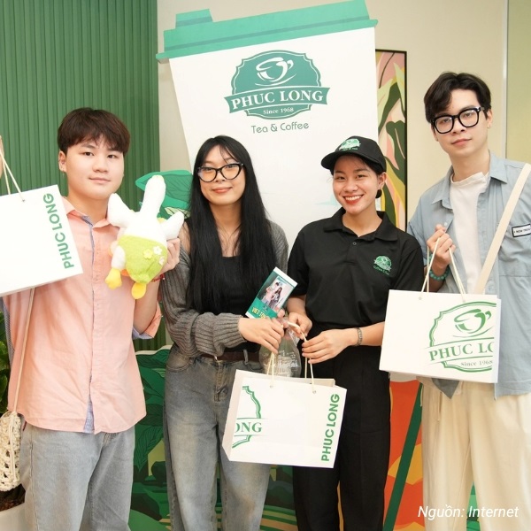 Thiết kế mũ lưỡi trai đồng phục nhân viên Phúc Long màu đen