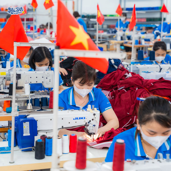 May đồng phục thương hiệu Highlands tại Hải Anh Uniform 