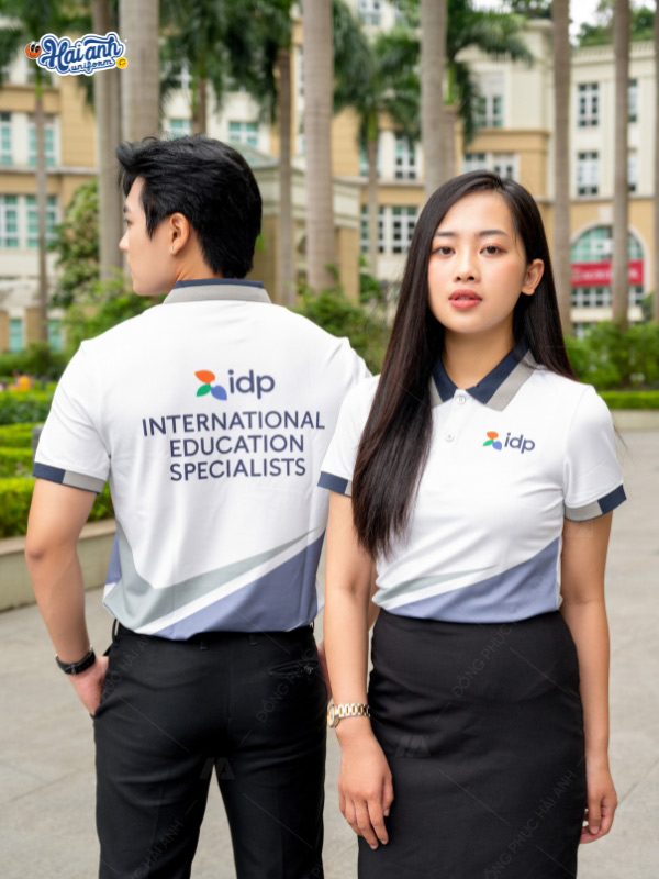 Đặc trưng riêng trong thiết kế áo đồng phục công ty màu trắng phối xám IDP