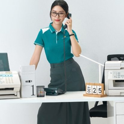 Mẫu áo polo đồng phục Vietnam Airlines màu xanh lý phối vai -4
