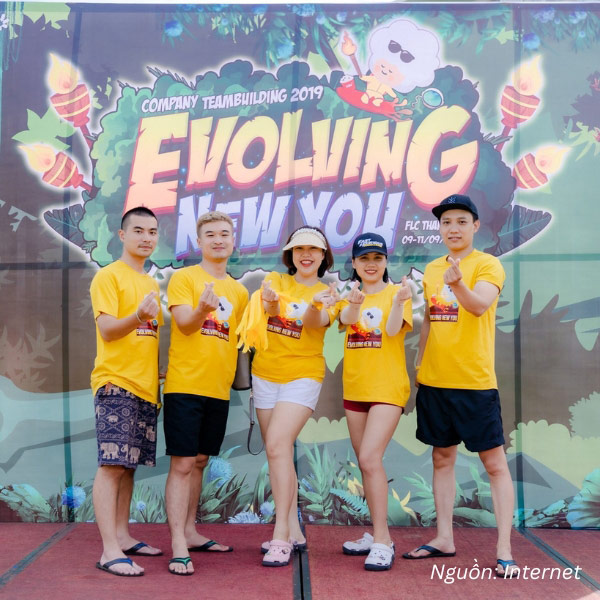 Đồng phục áo thun teambuilding trẻ trung, gắn kết và đầy năng lượng