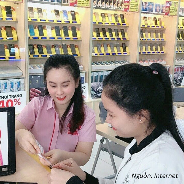 Sơ mi đồng phục Home Credit thanh lịch, chuyên nghiệp