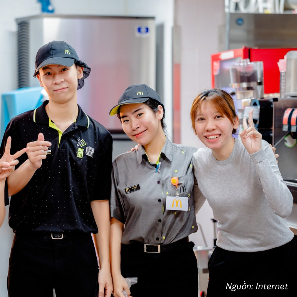 Áo sơ mi quản lý ca Mcdonald màu xám phối cổ xanh neon