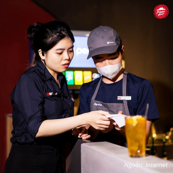 Sơ mi đồng phục Pizza Hut thanh lịch, chuyên nghiệp