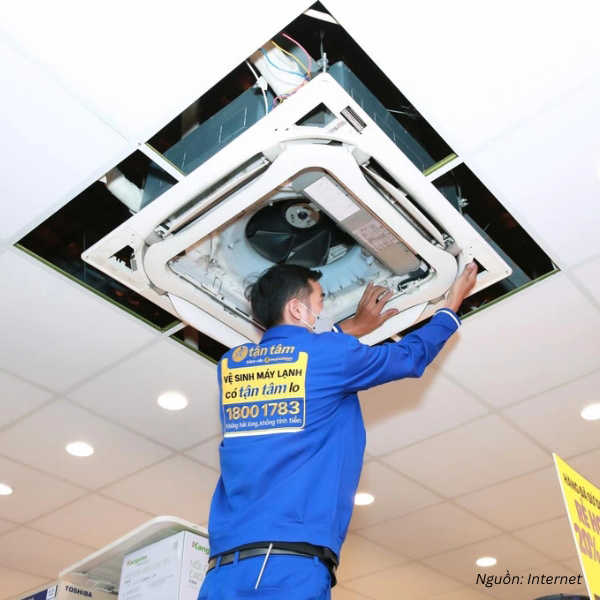 Mẫu đồng phục bảo hộ kỹ thuật viên Thế Giới Di Động với thiết kế nổi bật