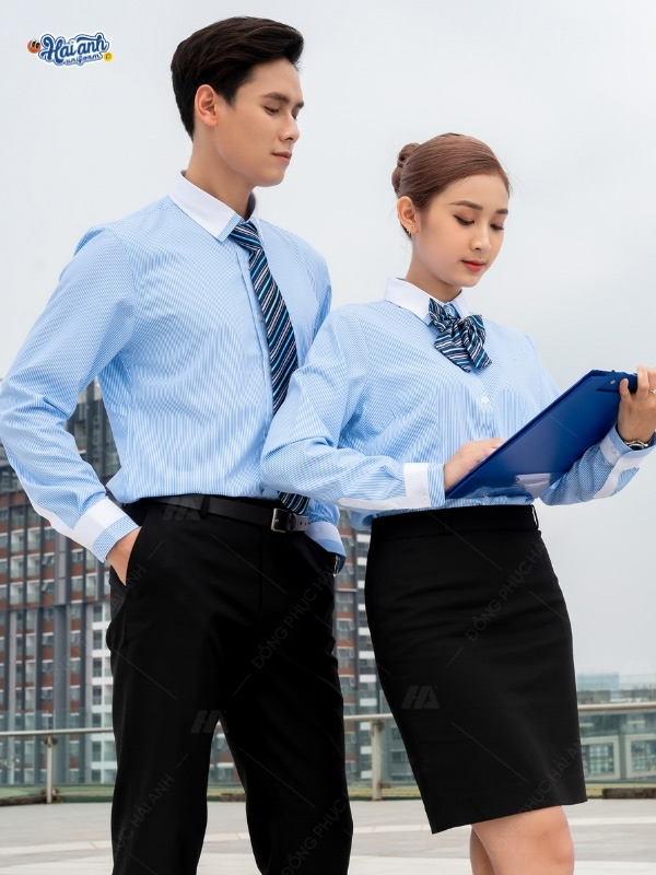 Mẫu áo sơ mi màu xanh da trời đồng phục - 2