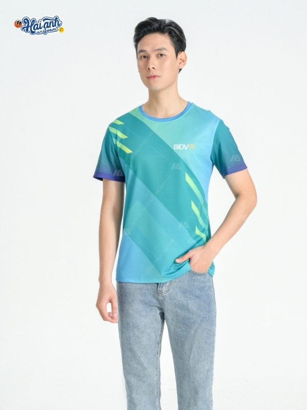 Kiểu dáng Classic Fit hiện đại, năng động của áo đồng phục BIDV