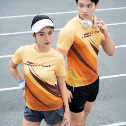 Mẫu áo thun đồng phục màu vàng Run 4 Change