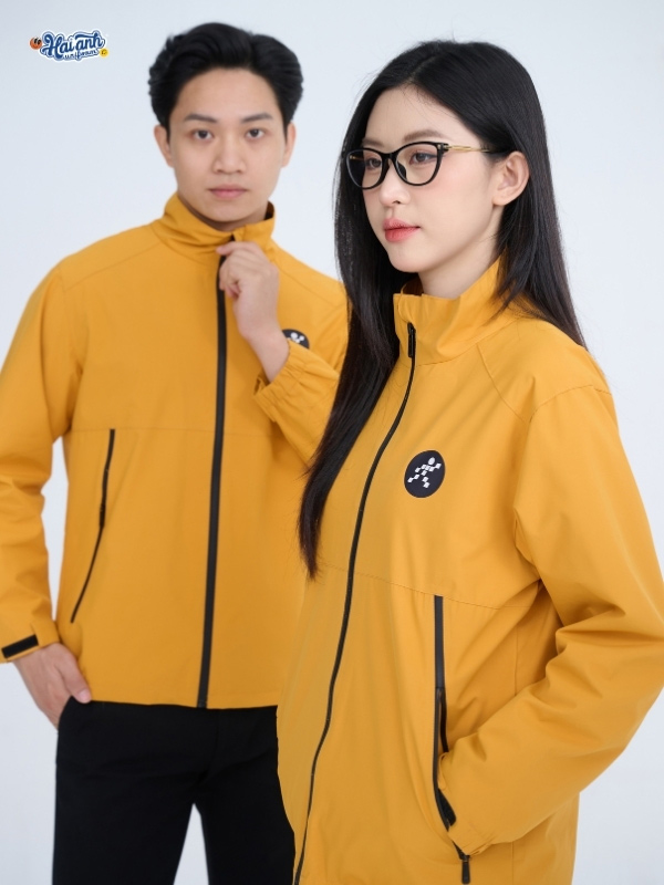 Phong cách thiết kế hiện đại của áo khoác Thế Giới Di Động