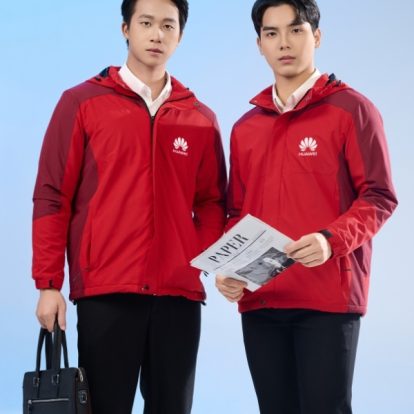 Mẫu áo khoác đồng phục công ty FastUni màu đỏ phối đỏ mận