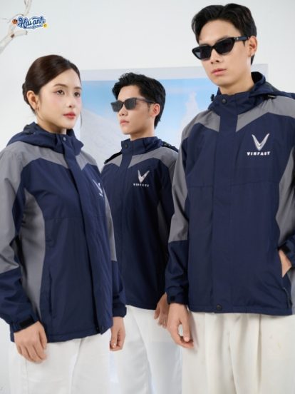 Mẫu áo khoác đồng phục công ty Fastuni màu xanh đen phối ghi đậm Vinfast- 2
