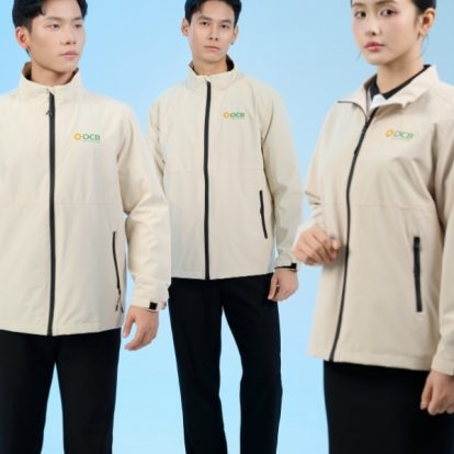 Mẫu áo khoác đồng phục công ty Windbreaker màu be OCB-2
