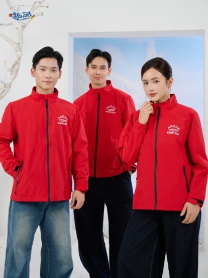 Mẫu áo khoác đồng phục công ty Windbreaker màu đỏ Kinh Đô