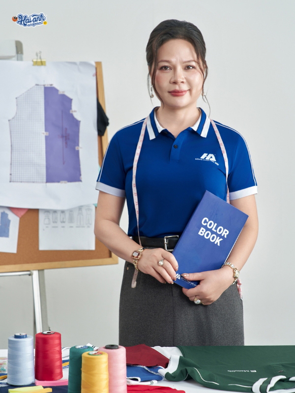 Chất liệu E-Cotton cao cấp giúp thấm hút mồ hôi và giữ form dáng bền đẹp