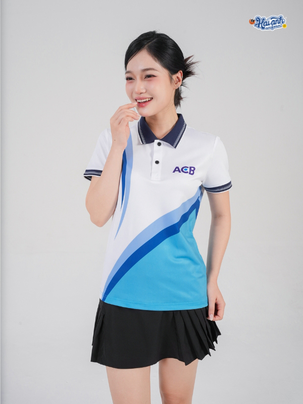 Cận cảnh bề mặt vải áo với hàng ngàn lỗ thoáng khí, mềm mịn và không xù lông