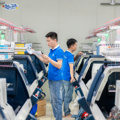 Hải Anh Uniform sở hữu hệ thống nhà xưởng khép kín, trang thiết bị hiện đại