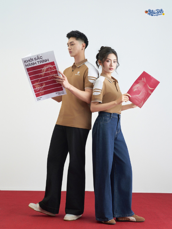 Form dáng Classic Fit tôn vinh đường nét cơ thể nhưng vẫn cực kỳ thoải mái