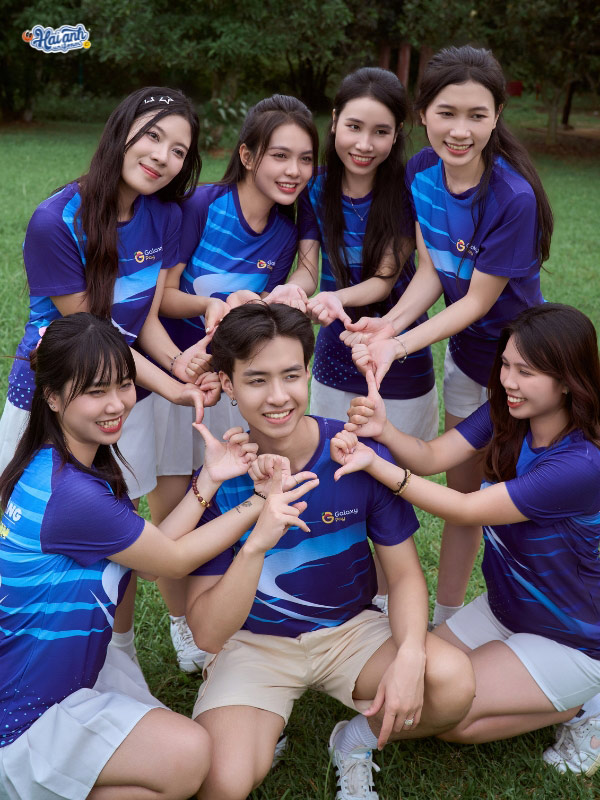 Mẫu áo thun đồng phục team building 02 màu xanh dương Galaxy Pay kiểu dáng thanh lịch, năng động