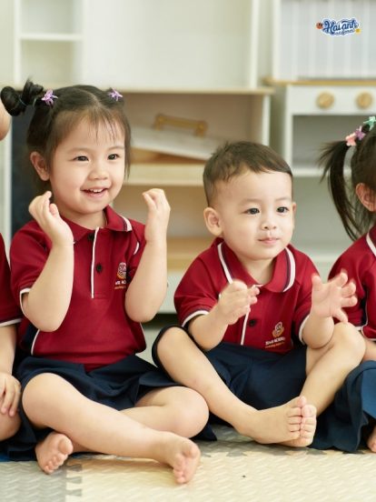 Mẫu Đồng Phục Mầm Non Aircool 01 Màu Đỏ Đô - 2