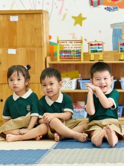 Mẫu Đồng Phục Mầm Non Hacool 02 Màu Xanh Iris - 2