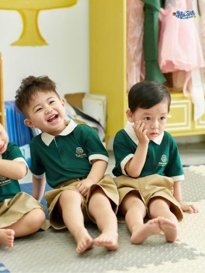 Mẫu Đồng Phục Mầm Non Hacool 02 Màu Xanh Iris - 1