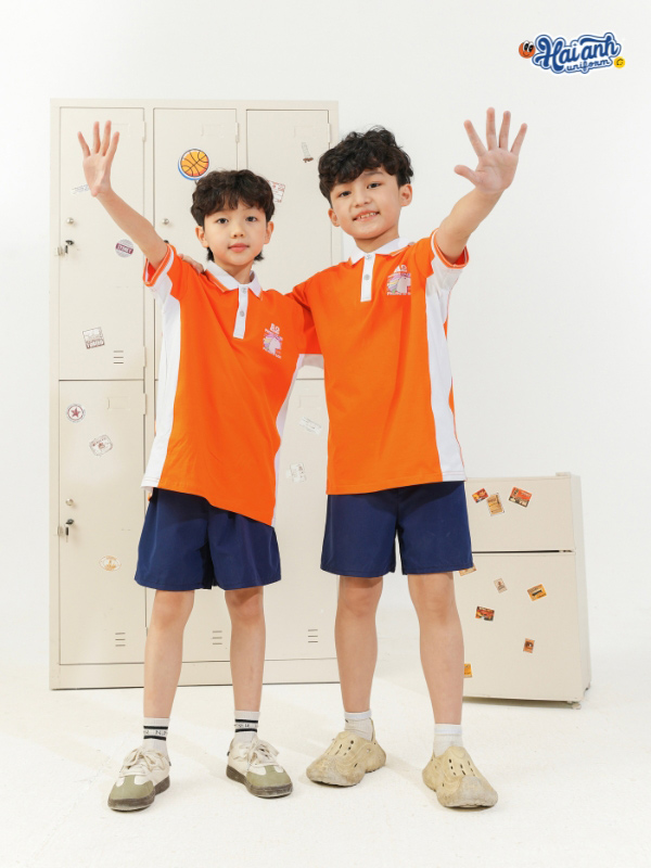 Mẫu Đồng Phục Mầm Non Màu Cam Phối Sườn - 1