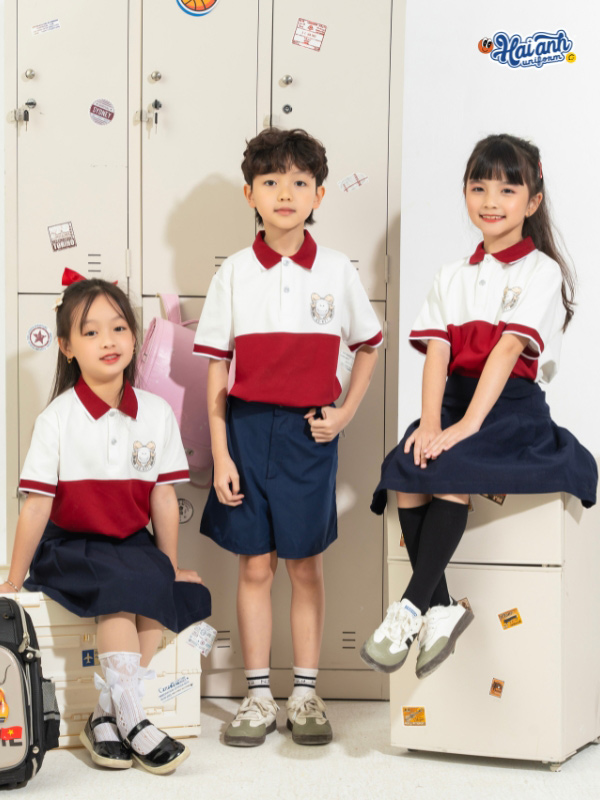 Mẫu Đồng Phục Mầm Non Màu Đỏ Phối Nửa Thân - 1